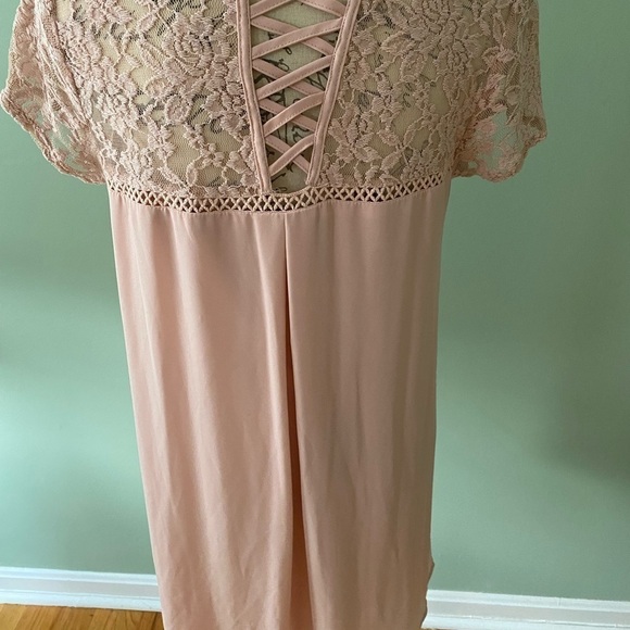 Women’s Pale Pink Shirt Dress with Lace Detail Size Large - Picture 3 of 5